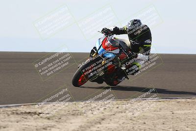 media/Nov-02-2025-Lets Ride (Sun) [[f7a3caa734]]/B Group/1120am (Turn 2 Inside)/